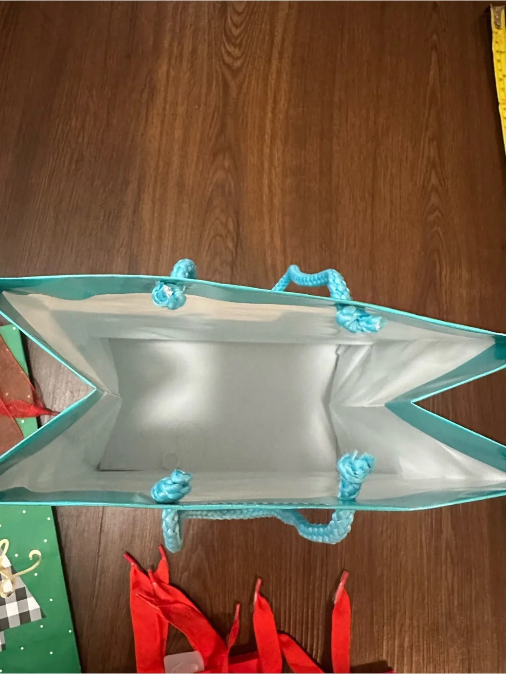Miscellaneous Gift Bag Set